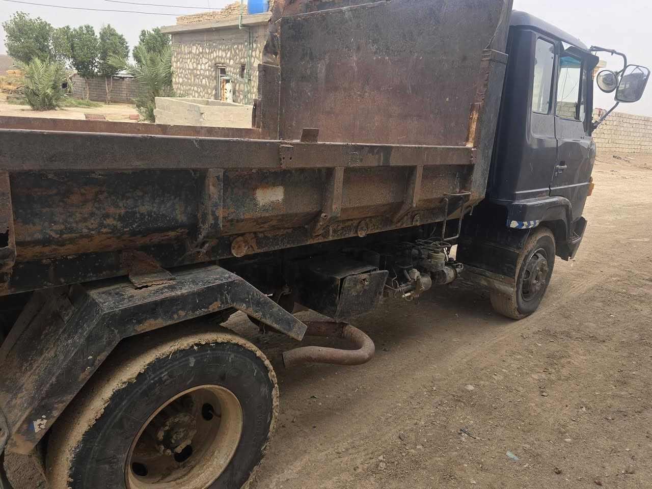 للبيع هينوطيره قلاب رقم قادسيه سنويه ل ٢٠٢٧ شاصي محرك كير اكسن مكفول السعر ١٢٠ وبيها مجال  للاستفسار موبايل ***********
