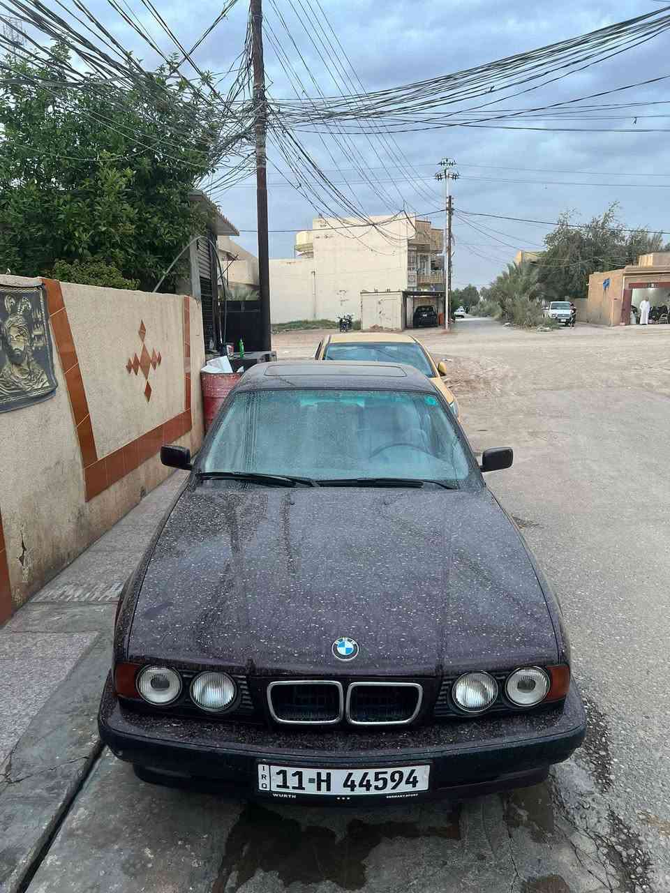 البيع بي ام حجم 525اصل 91رقم بغداد محرك او كير مكفوله شرط صبغ جمالي بجم عريض (السعر 75 ) وبي مجال مكان سياره ديالى خالص رقم***********

