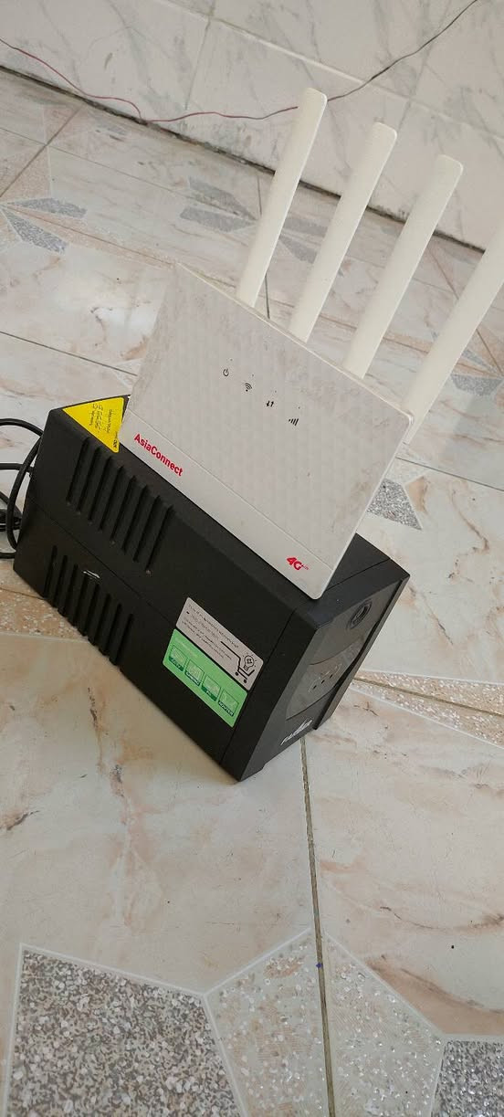 هلو هاذا راوتر اسياسيل 4G
قوي بالتغطيه مال نت احسن من راوترات عاديه سعر جديد بالسوك 120 الف 
هاذا الراوتر مستخدم شهرين سهره 70 الف
ممكن للبيع يشتغل 12 ساعه اذا جان مفول شحن سعر الجديد بالسوك 90 الف وهذا مستخدم أكثر من شهرين سعره 45 الف 
مستعجلين على بيعتهن 
عنوان فلوجه حي الوحدة 
***********
