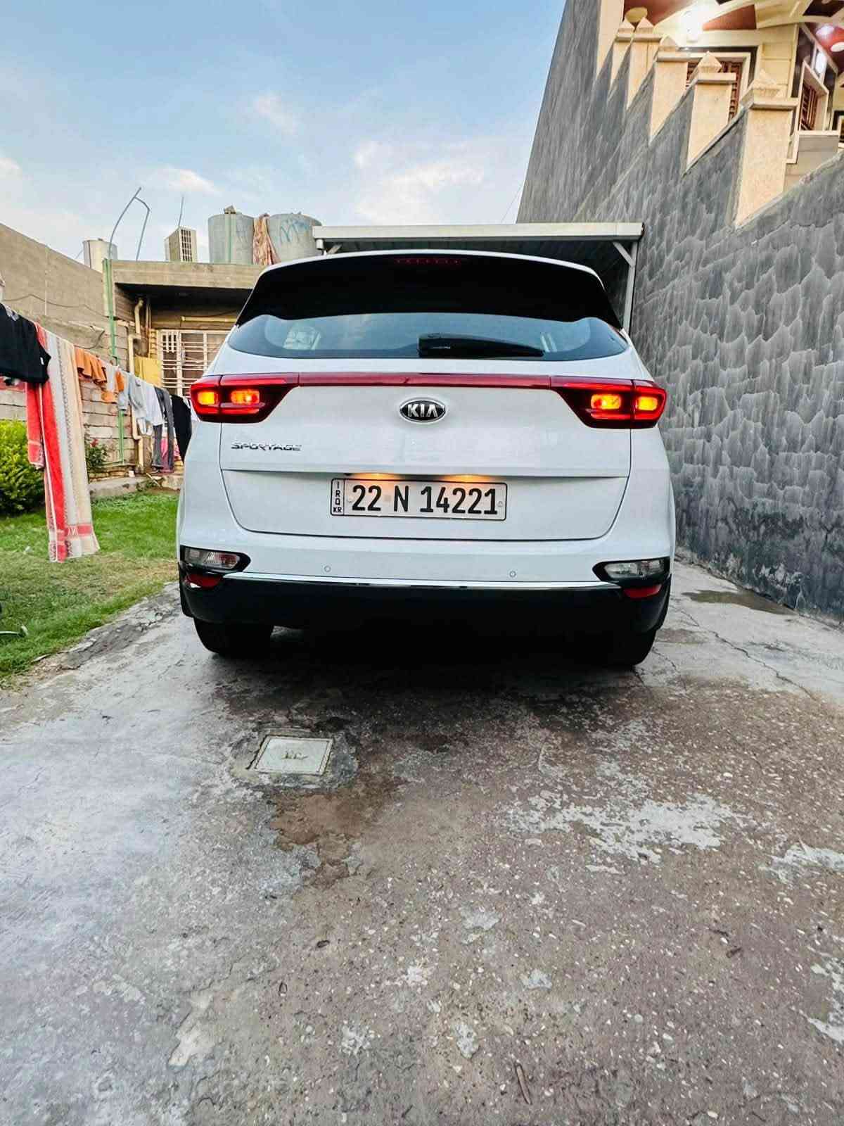 سبورتج • ٢٠٢١ • فتحة سقف