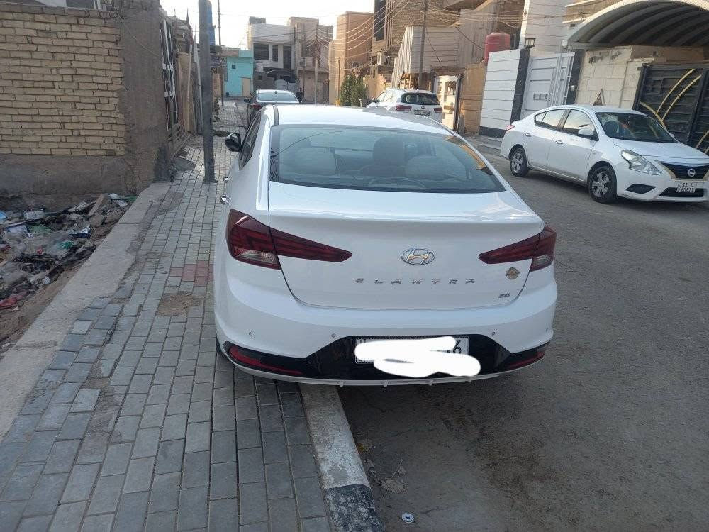النترا 2020 رقم بغداد فول مواصفات سعر 147
بيها صبغ بالباب وشويه بارد 
***********
