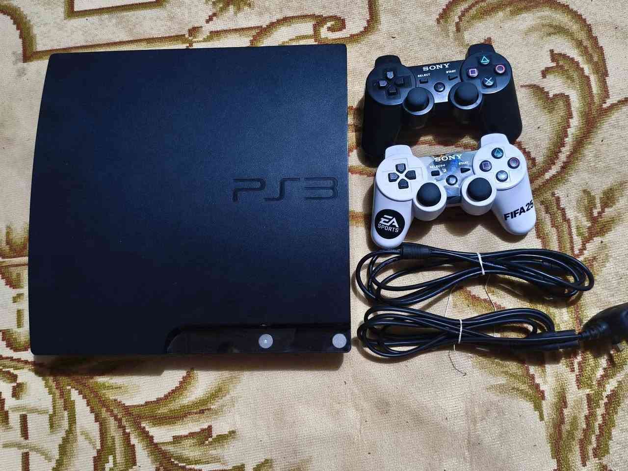 بلاي ستيشن 3 Slim • ٥٠٠ جيجا • محمل ألعاب