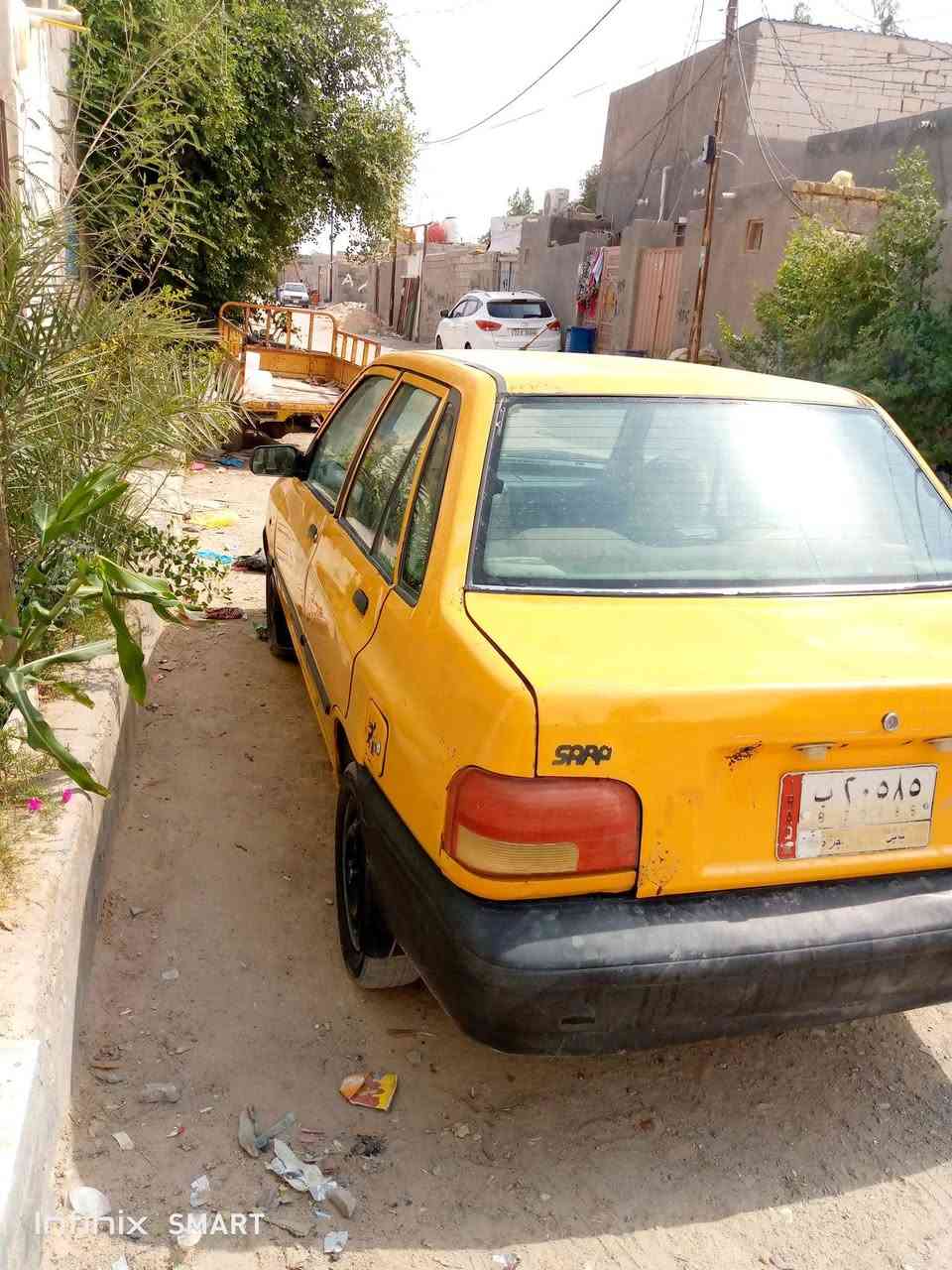 السلام عليكم سايبه ١١ سياره عل البلاد شواصي كارتون تخم تاير حداديه جاهزه كهرباء ماعيزه شي سياره مكينه جديده بس كير رابع مايجي سعر ١٢ وبيه مجال

نص مكتوب في الصور:
- Infinix SMART