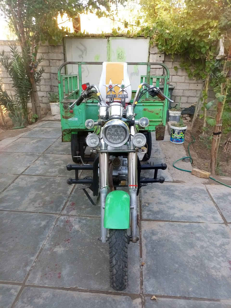 مديل 20  ستوته جاهزه كفاله عامه ماعايزه برغي 🔩 وراق ستفسار عل هاذه رقم *********** مكاني الحمزه الشرقي مليون 700  بيها مجال
