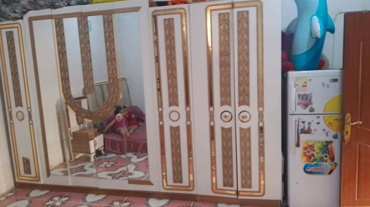 غرفه ٩ قطع • نضيفه • مجمده