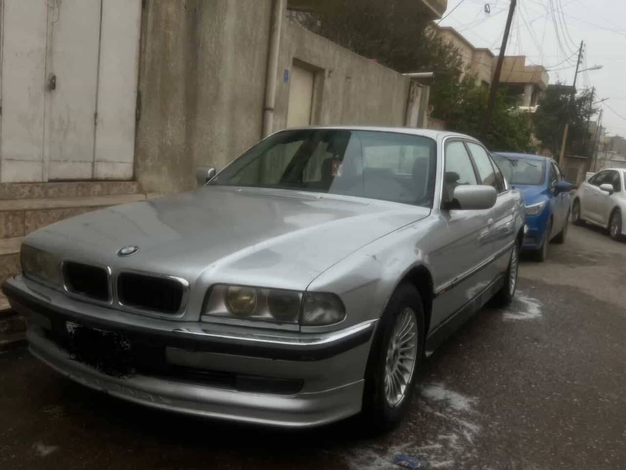 من رخصه الادمن المحترم
السلام عليكم شباب سياره BMW  كاسحه موديل 1996 للبيع ادوات ابيع كوم حديد مع ادوات تفصيخ نفس النوعيه والحجم السعر ٣٠ ورقه للتواصل واتساب  ***********
