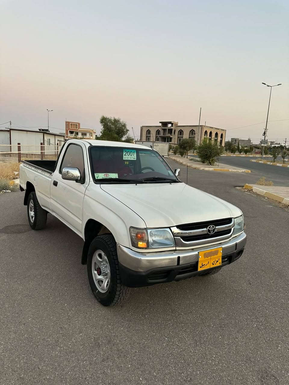 توێتا یابانی بۆ ڤرۆشتن مۆدێل 2001
دە بڵ ئە کسل تە حویل ئە سڵی
 تا بە سرەو بە غدا مە وەستە
مە کینە بە خاخ تە برید پاوەر ناو سور
چوار تایە ی تازە ناوە بۆدی لە سەرە 
بێ بۆیاغ کارت کاری کراوە هە یەتی 
تە عو لێدانی هیچ نیە 
97گە ڵا 
***********
***********
بيكب تويوتا ياباني للبيع موديل 2001 دبل اكسل تحويل اصلي محرك بخاخ تبريد باور بشرط داخل احمر تخم تاير جديد بدون صبغ شويه كارت بيها بدون ضربه 
صعر 97ورق 
***********
*********** السليمانية, العراق
