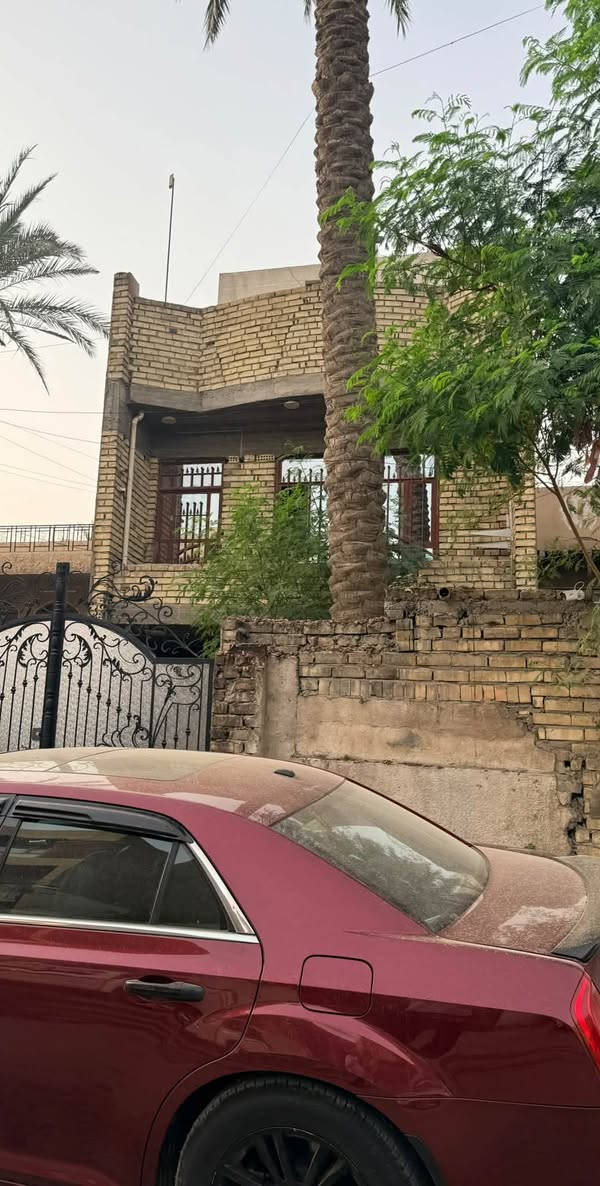 حي القاهرة الثانية • ١٦٤٫٨م • دورين