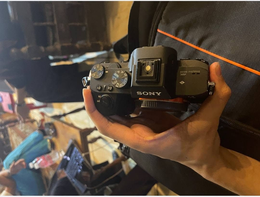 Sony A7iii
شتر 4545

البدي بعده جديد حييللل وزلغ مابي
يعني ماكو فرق عن الجديد
السعر مليون و550
للأستفسار ***********
