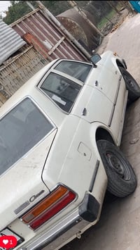 كرونا مديل 1980 للبيع رقم بغداد مميز السياره جاهزه حلوه ومتعوب عليها  ...