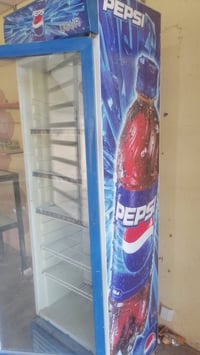 براد • نضيف جدا • للبيع