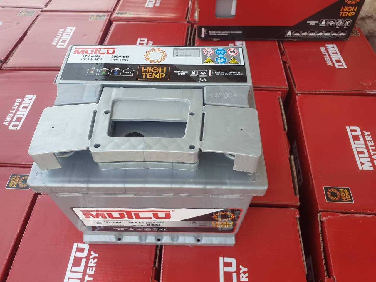 🔋 تم بفضل الله تعالى وصول وجبة جديدة من بطاريات موتلو (MUTLU) التركية الغنية عن التعريف!تميزت بطاريات موتلو بكفاءتها العالية وعمرها الافتراضي الطويل، لتضمن لك تشغيلًا آمنًا ومستقرًا لسيارتك في مختلف الظروف الجوية.المنشأ: تركي أصلي 100%.المواصفات: جودة عالية، مقاومة للحرارة، وضمان حقيقي للسيارات الحديثه
: متوفرة الآن بجميع السعات والأحجام لتناسب كافة أنواع السيارات.📍 العنوان: [بغداد العامريه مدخل شارع المنظمه مقابل مطعم صاج البديع ]📞 للحجز والاستفسار: ***********  واتساب 
***********  واتساب 
او راسل الصفحه أهلاً وسهلاً بالجميع
