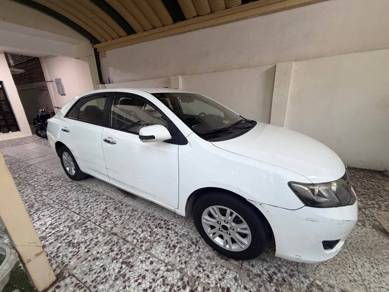 السلام عليكم 
سايبا اريو 2019 
كير اوتوماتيك 
محرك 1600 vvt 
رقم بغداد حره 
ماشيه 149  
مكفوله من الحادث والتبديل والصبغ فقط دعاميات  سياره جدا نضيفه 
السعر 63$. 
مكان بغداد *********** بغداد, العراق
