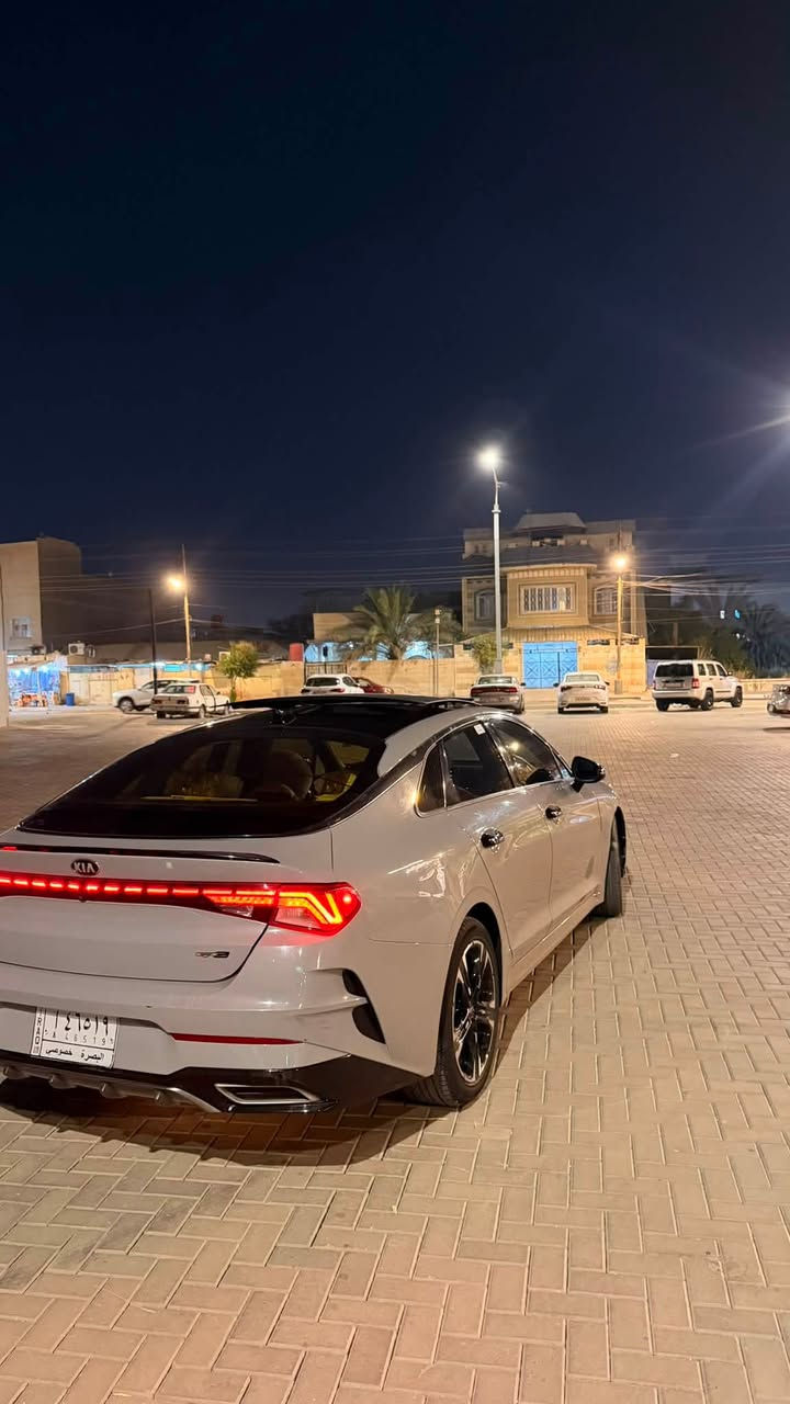 السلام عليكم K5 2021 فول 1/1 ماشيه 60mi وارد امريكي بيه قطعه وحده فقط هوه البنيد مضرر ونفسه مصلح وراجع والجنطه اجت من امريكا مقسمه وبيها بارد سياره نضيفه بيه تايرات جديد وحداده وسياره كله محسن ونضيفه سياره معوقين بصره والمعوق موجود بالبصره وثاني يوم يسويلك وكاله مكان السياره بالبصره رايدها ب 170 بيها مجال ان شاءالله ***********

