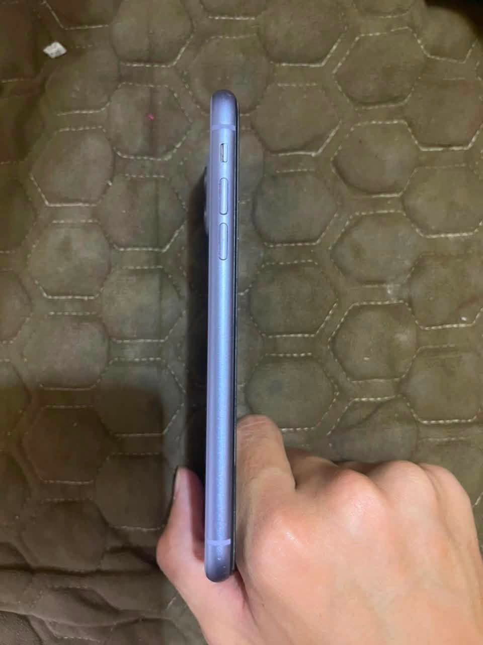 سلام عليكم
للبيع: iPhone 11 (عادي) نظيف جداً وبحالة ممتازة 🍏الذاكرة: 128 غيغابايتنسبة البطارية: 81% (أصلية)حالة الجهاز: نظيف كلش، بلادي ما مفتوح نهائياً وممبدل بيه ولا قطعة.الملحقات: الكارتونة الأصلية + 3 كفرات هدية (من ضمنها كفر تحوير بشكل الآيفون 17).المكان:بغداد /للتواصل: واتساب فقط على الرقم: ***********

