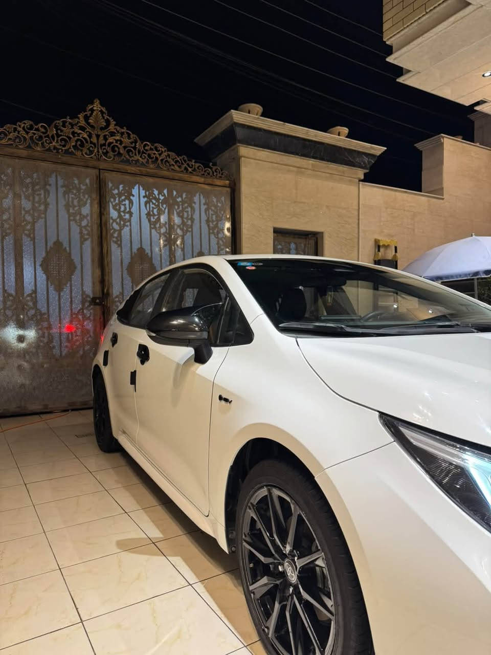 كورولا بلاك ادشن • هايبرد • ٢٠٢٥