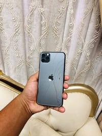 آيفون ١١ برو ماكس • ٦٤ • شاشه وكاله