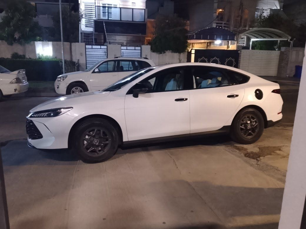 للبيع كن بلاص داخل ابيض ماشية  9الاف الكلي بغداد باسمي السيارة جاهزة للاخير حوضيات فرشت دشبول غلاف ستيرن غلاف كشنات تغليف جلاتين حتئ الكير . سوادات سبايدر  مطريات السيارة جاهزة للاخير  .
السعر 20و250 قفل تعجبك علئ راسي  متعجبك اعبر المنشور الله يوفق الجميع .***********.
