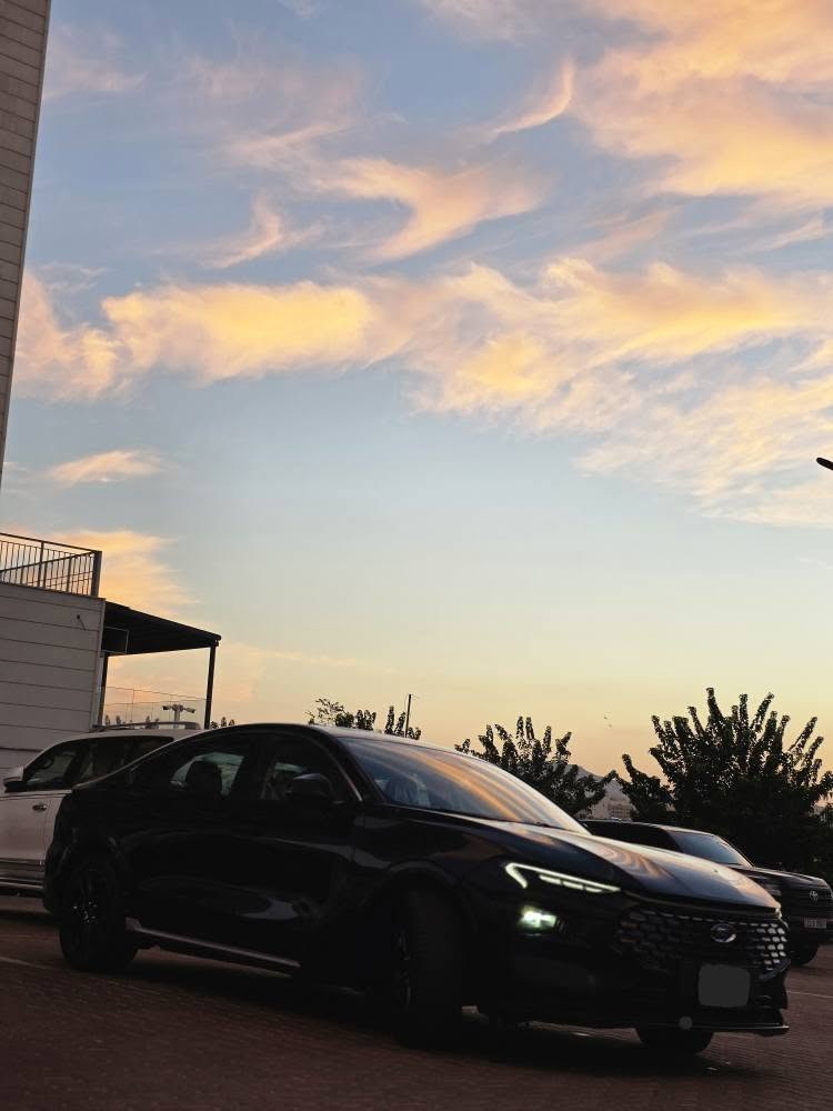 Ford taurus 2023 
نموونەی جوانی 

​ فۆرد تۆرۆس مۆدێل ٢٠٢٣  
​مەکینە: ٢.٠ لیتر تۆربۆ 
​گێڕی کراوەتەوە  بەشەرتی فیتەر و فەحسی کۆمپیتەر بێ 
کێشەیە  
 فول مواصفات  : 
◦ ​سەقفی پانۆراما و سلاید
◦ ​شاشەی گەورەی  سیستەمی کارپلەی 
◦ ​کامێرای دواوە و حەساسی پێش و دواوە
◦ ​سوکان ڤۆلیۆم و تەحدید سورعە 
◦ ​کوشنی کارەبایی بۆ هەردوو کوشن 
◦ ​لایتی پێش و دوا بە سیستەمی ئەی ئۆ دی
دەسک شەفت و پەنجە مۆر  
◦ ​فاست چارچ و بەسمەی دەرگا 
◦ ​سیستەمی ڕادار 360 پلە 

​بۆیاخ: تەنها ١ چەمەلەخی بۆیاخە 
​ ڕەقەمی هەولێرە سەنەوی و بەناوکردنی بەشەرت و بێ کێشەیە
​نرخ: 153 وەرەقە و مەعامەلەیەکی کەم 
​📍 شوێن: سلێمانی 
📞 بۆ پەیوەندی و زانیاری زیاتر: *********** 
*********** السليمانية, العراق
