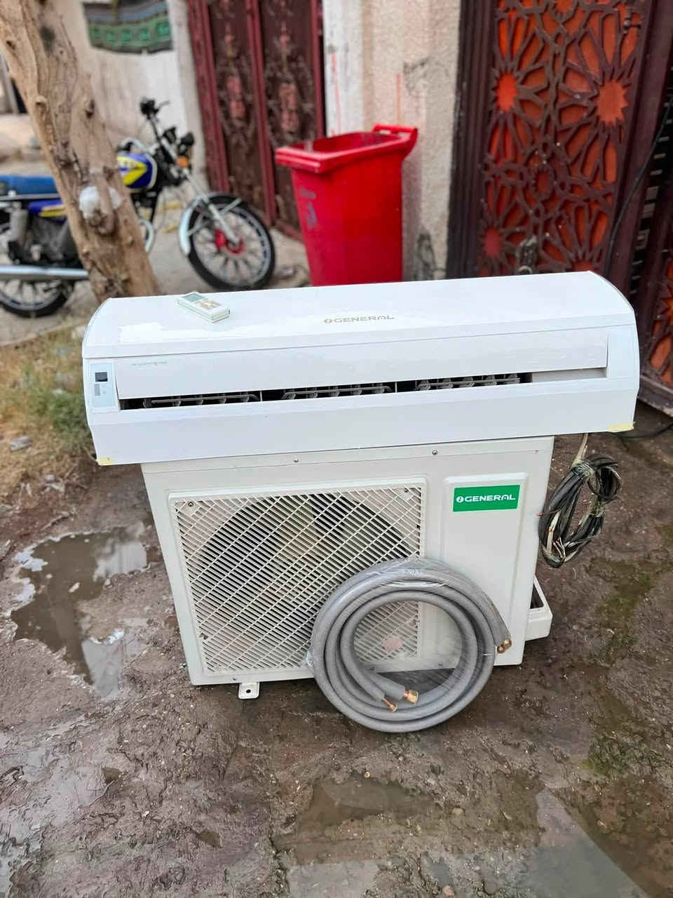 السلام وعليكم اخوان للبيع سبلت جنرال ماليزي ٢ طن الاصلي 
نضافه95/100 تبريده ثلج ❄️☃️🧊+تدفئه 🔥🐦‍🔥❤️‍🔥 كامل مكمل جيب وشد بواري جدد ريمونت وايرات اخوان 
 السبلت كله على وضع الشركه  الجهاز رديتراته زرك  
غازه مقفول مالت الشركه22 R مغسول وجاهز 
بعد معروف الجنرال الماليزي  بتبريده ودفعه القوي جاهز بس عليك تشده  
السعر 425 وبي مجال بسيط 
اخوان السبلت مو  انفيرتر ماطور T3 
شارع فلسطين ***********
