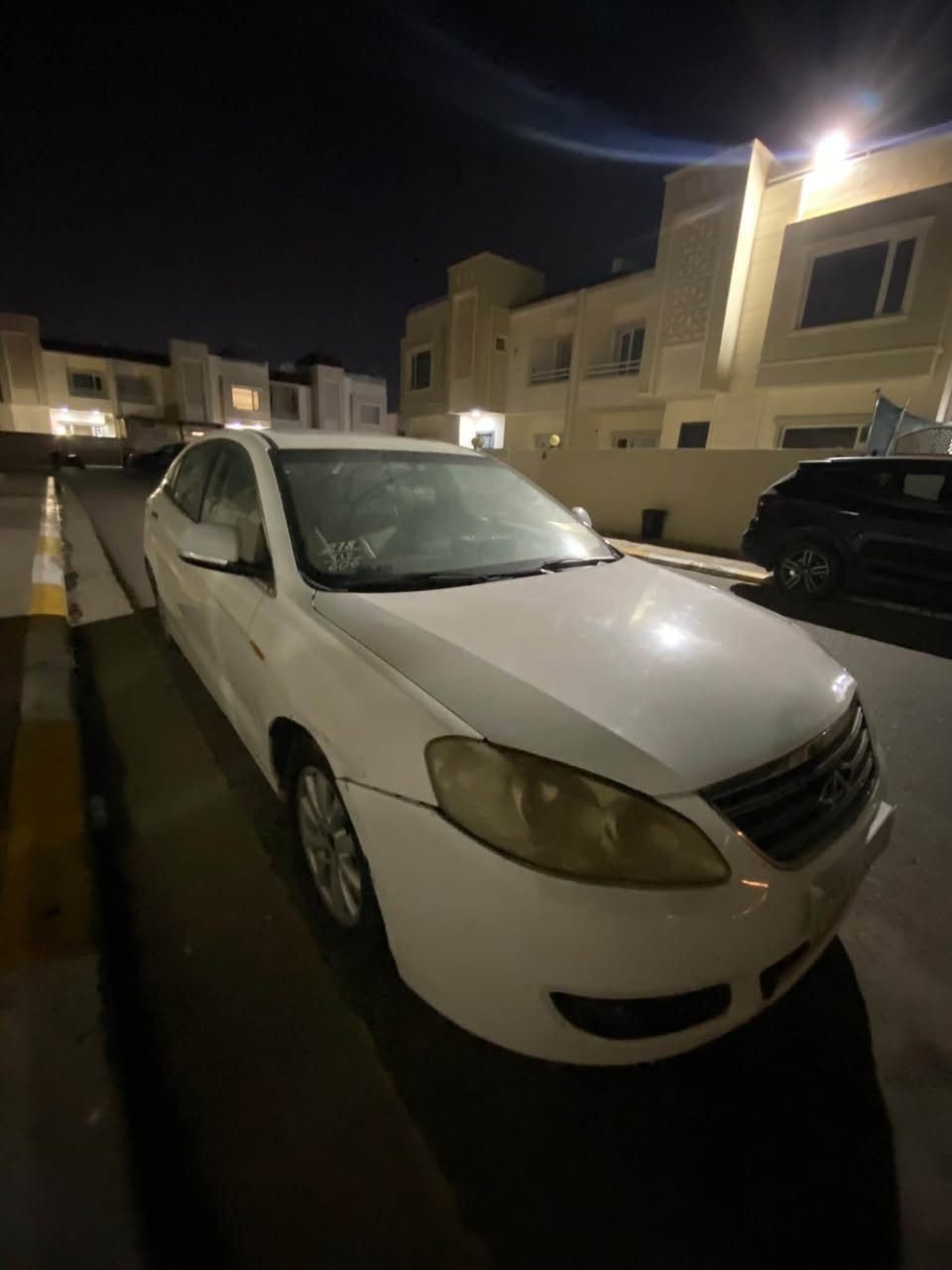 شيري ايستار • للبيع • تواصل