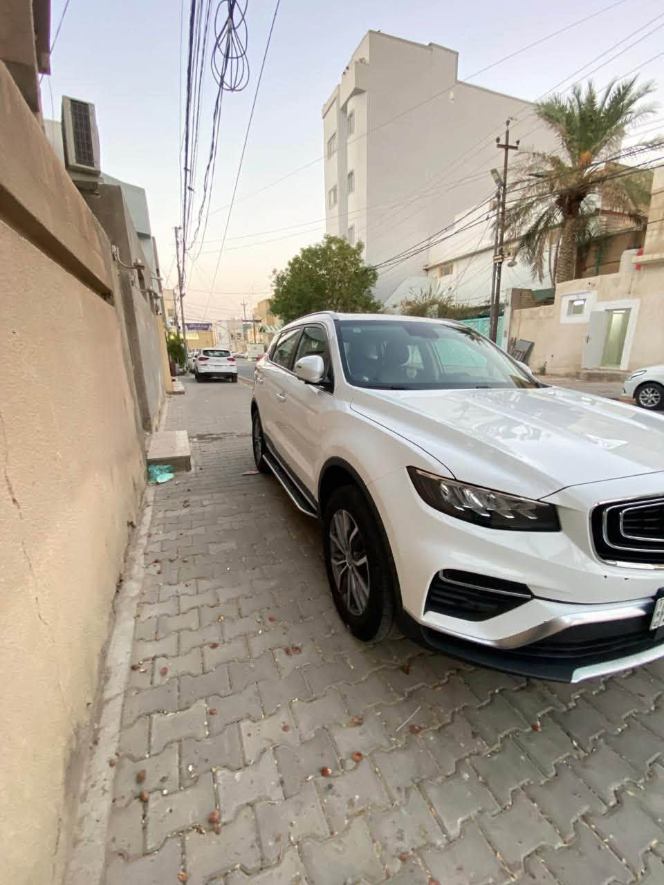 جيلي 2023  الحجم الكبير
السياره غنيه عن التعريف
فول مول مواصفات 
فتحه_بصمه_كشنات جلد
ماشيه 45 الف حقيقي 
كفاله عامه
السعر 140 وبيهه مجال 
مكاني نجف ***********
