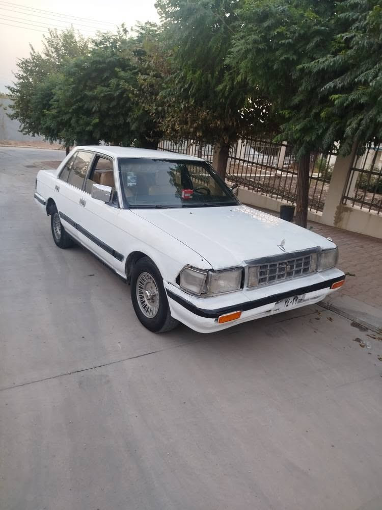 سۆپەر سیدان 1991 بۆ فرۆشتن 
گێڕ و مەکینەی ئەڕنەبی VVT -i   2500 ی ئۆتۆماتیک 
دوکەڵ و سەرف و بوخاری نییە گێڕ و ئەکسلی بەشەرت 
ئاڕمی پلاستیکی سلێمانی بەشەرتی ئەوەلیات 
جام کارەبا 
گەرمی و تەرجیل مکەبەرەی تازە بۆ بەستراوە 
کوشن و گاعی تازە 
تەقە و ڕەقە و بانسی پێشو دوای برێکی بەشەرت 
بەنزین زۆر کەم دەخوات 
چوار تایەی تازە و ویلی سۆپەر 
زۆر بە کێش و هەڵمەتە 
کارەبای و گێچی بەنزین و لایتو هۆڕین و ئیشارەت هەموی ئیش دەکات 
سەیارەکە زۆر مەزبووتە و ماڵی دۆستە 
شوێن سلێمانی 
نرخەکەی تەنها پارەی گێڕ و مەکینەکەی  14 گەڵا و معامەلە 
مشتەریت تەلەفون کە لەخزمەتام 
***********  ............ السليمانية, العراق
