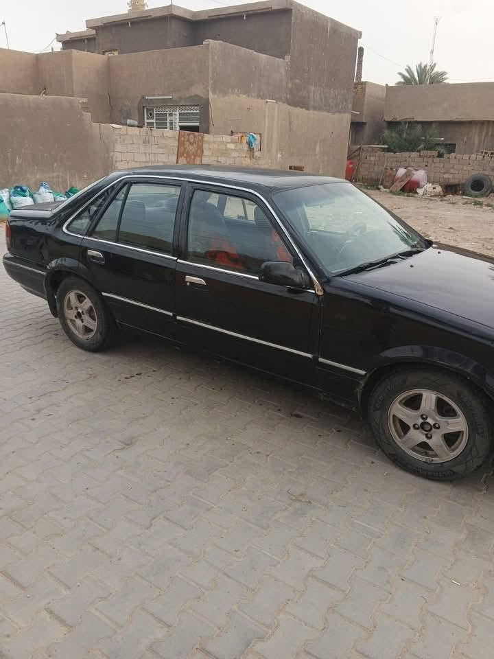 السلام عليكم برنس فراشه للبيع كير عادي موديل 96 رقم بغداد انكليزي سياره جاهزه وكامله كير ومحرك خير من الله السعر 24  بيها مجال بسيط 
رقم الهاتف ***********
