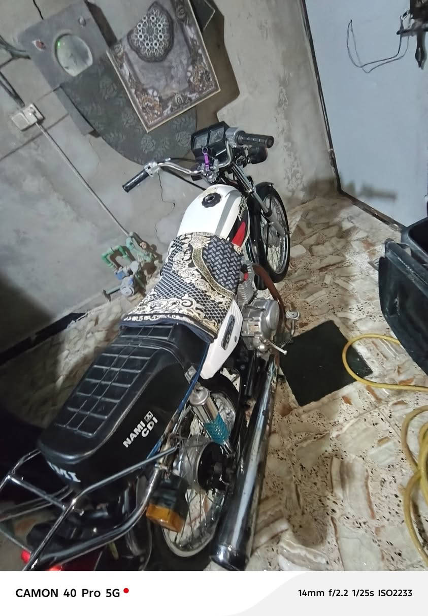 سلام عليكم
دراجه 4كير للبيع
دراجه جهازه وحلوه 
وشلعه ومعدل فول 
دراجه شاصي ارشه 
مديل 17محور بوريه 
مكينه شلامجه اصلي 24
دراجه اصولي اصولي مو سكنر 
اكاتبك يم الوكيل سعر 700
ومجالهه بسيط كلش 
رقمي ***********.مكاني نجف. 
مكلف بنشر

نص مكتوب في الصور:
- CAMON 40 Pro 5G 14mm f/2.2 1/25s ISO1985
- CAMON 40 Pro 5G 14mm f/2.2 1/25s ISO2233
- CAMON 40 Pro 5G
- 47mm f/1.8 1/33s ISO1507
- CAMON 40 Pro 5G 14mm f/2.2 1/33s ISO1756
- CAMON 40 Pro 5G 23mm f/1.8 1/33s ISO936