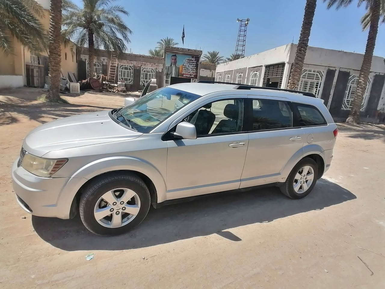 اسلام عليكم ورحمة الله وبركاته البيع دوج جورني ٢٠١٠ بغداد بسمي بيها جاملغ أمامي وبعض التكحيلات تخم تاير حداديه كلها قبل اسبوع ابدلها اضافتأ ادامة كامله للمحرك ولكير العنوان حله قرب العلويه شريف بنت الإمام الحسن عليه السلام رقم الهاتف *********** *********** محرك سته ٣٥٠٠ خمسه راكب اسعر ٨٠
