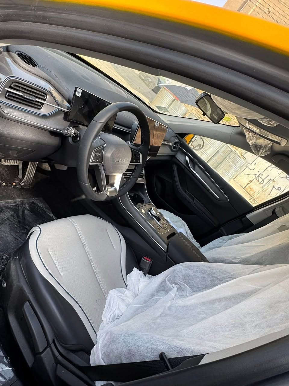 السلام عليكم بي وايدي دستريور موديل 25 زيروو
رقم بغداد بسمي تحويل مباشر رقم دولي 
مواصفات معروفه سياره زيروووً 
مكاني بابل حله ***********
