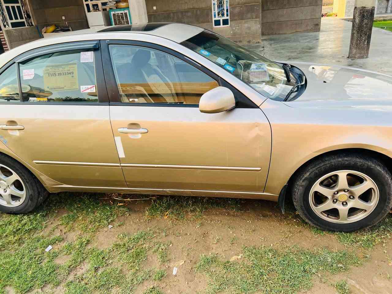 السلام عليكم
​للبيع 🚗
​هيونداي سوناتا موديل 2008
​المواصفات: وارد خليجي، فول مواصفات، فتحة سقف (تنتة)، ويل 17، تبريد ثلج ❄️ محرك ٢٤٠٠ دوش .
​المحرك والكير: محرك وكير بلادي بحالة ممتازة.
 رقم أنبار ألماني (إنجليزي) باسمي وتحويل مباشر.
​ مكفولة كفالة عامة، خالية من قطرة الصبغ، وتوجد طخات بسيطة موضحّة في الصور.
​ صدر حدادية كله جديد.
​السعر: 110
​المكان: بغداد.
​رقم الاتصال: ***********.
ملاحظة 
السيارة مال جناي
