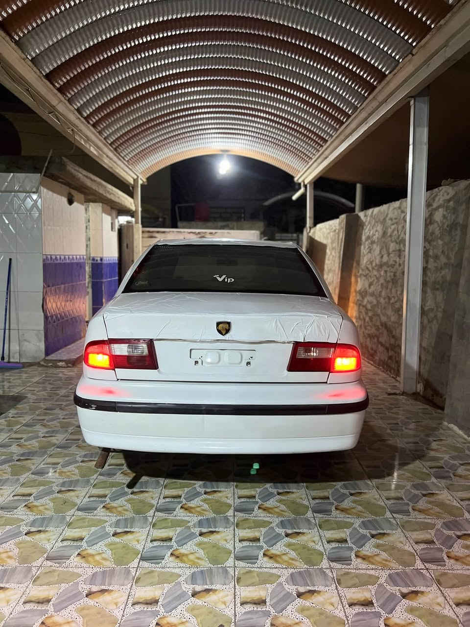 سلام عليكم سمند موديل ٢٠١١ رقم بابل محدثه ٢٠١٧ حادث جاملغ امامي مبدل وبنيد طاير ومبدل هم كير مكينه حداديه تبريد جاهزه تخم تاير جديد داخل مدوشم جديد ارضيه جلد مازدات وبك لايتات جديد كهربائيات شغاله كله دوس جديدات سعره ٣٣ وبيه مجال بسيط مكانه بابل ***********
