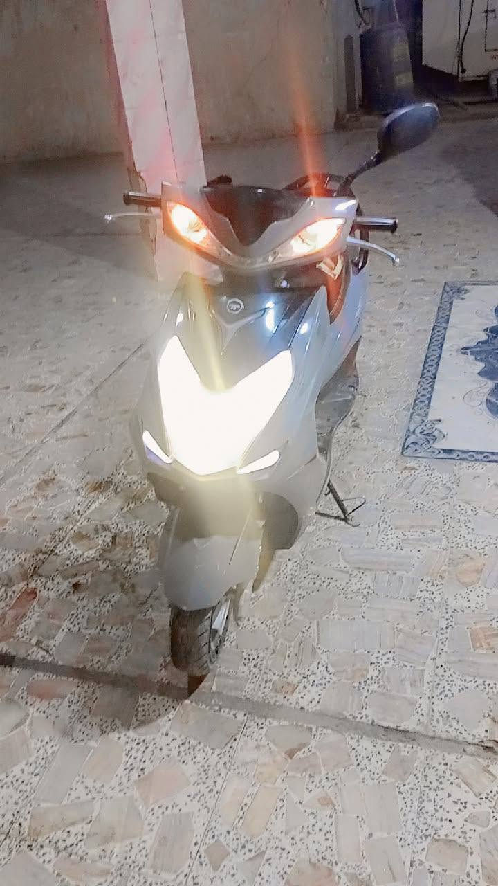 سلام عليكم دراجه للبيع سعر 650
عنوان / مفرك معمل السمنت حي جامعه 
رقم هاتف /***********
