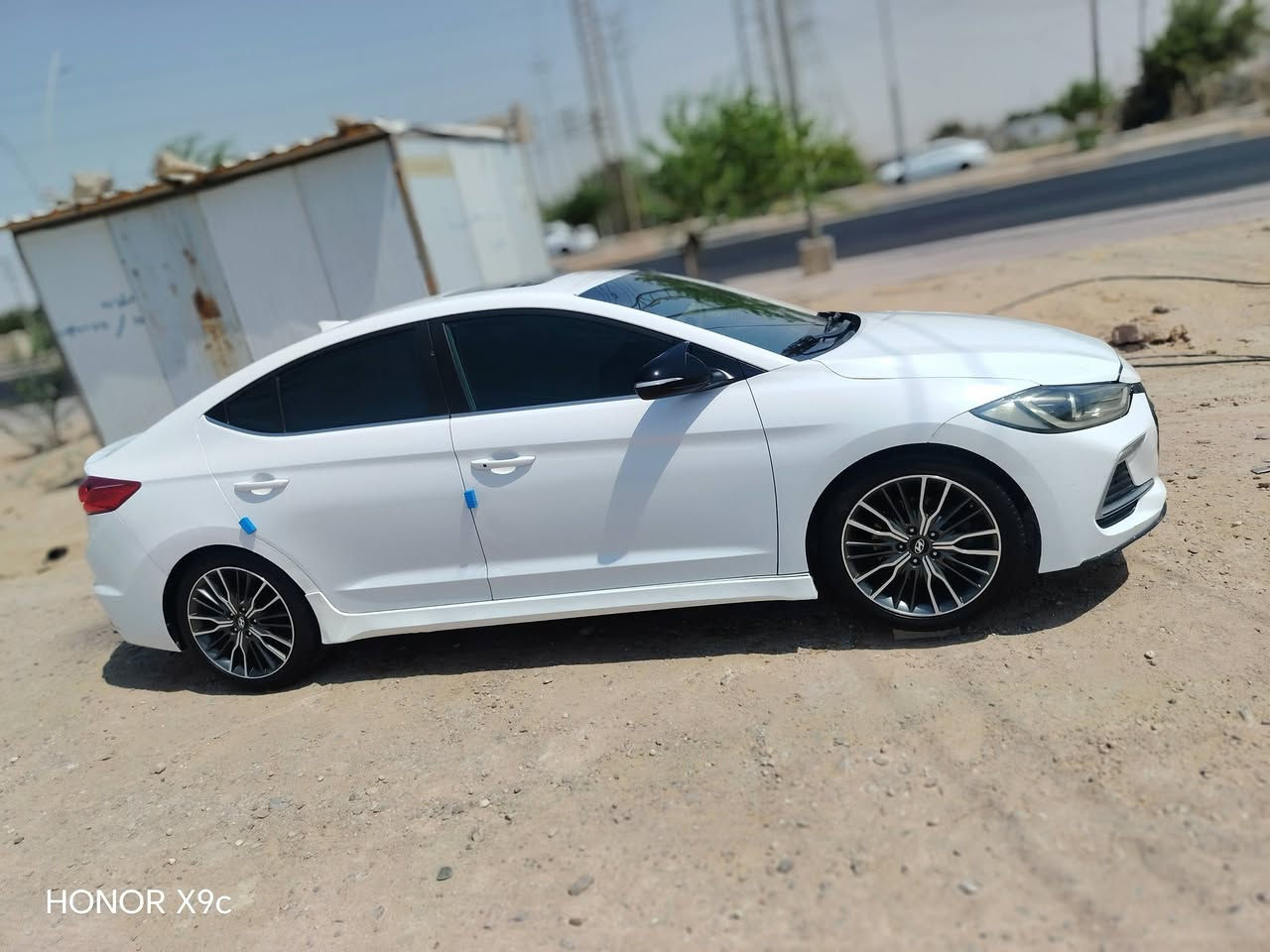سلام عليكم سيارة النتري وارد مريكي 2018 سبورت رياضي فول موصفات رادارت شفتات ويل سيار حلوة سعر125رقم ***********

نص مكتوب في الصور:
- HONOR X9c