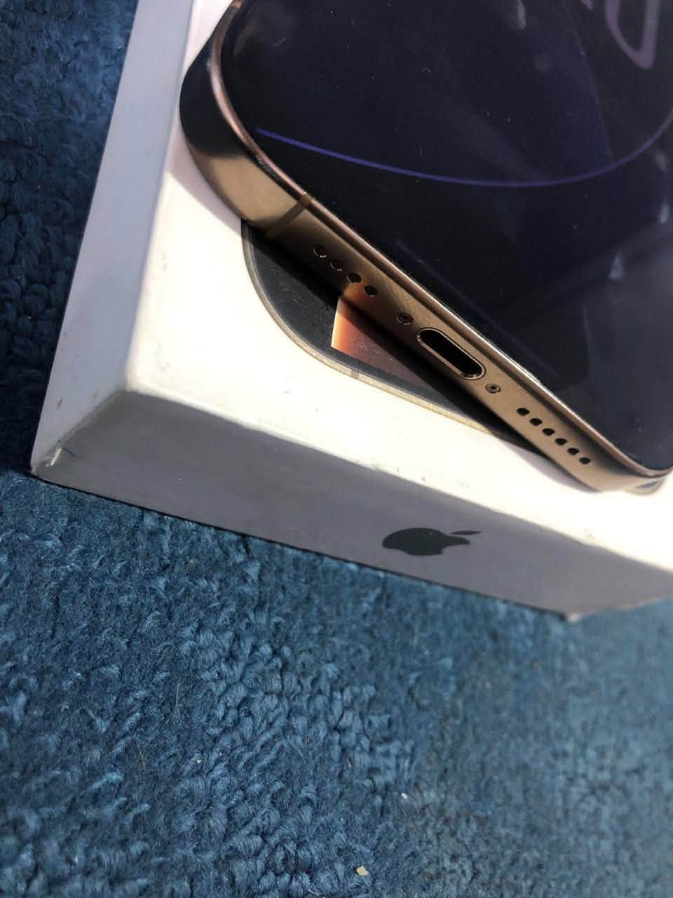 للبيع iPhone 16 Pro Max 256GB صحراوي في نجف الاشرف

الجهاز نظيف جدًا ومحافظ عليه واستخدام شخصي

السعة 256GB
اللون Desert Titanium صحراوي
صحة البطارية 90%
لم يدخل صيانة نهائيًا
لم يتم فتح أو تبديل أي قطعة
الشاشة أصلية
Face ID والكاميرات وجميع الوظائف تعمل بشكل ممتاز

السعر 1,400,000 دينار عراقي
قابل للتفاوض بشكل بسيط للجاد فقط

الموقع النجف الأشرف
التسليم يد بيد داخل النجف فقط
لا يوجد توصيل خارج المحافظة
لا يوجد تبديل البيع فقط
رقم: ***********

الرجاء التواصل للجادين فقط
والفحص متاح عند الاستلام
