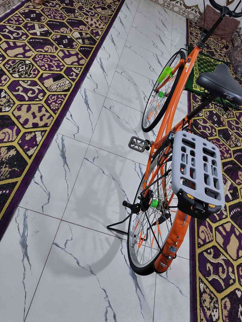 السلام عليكم بايسكل للبيع نظيف حجم 26 موديل 22 كان بغداد سعر 100% تواصل على الرقم***********
