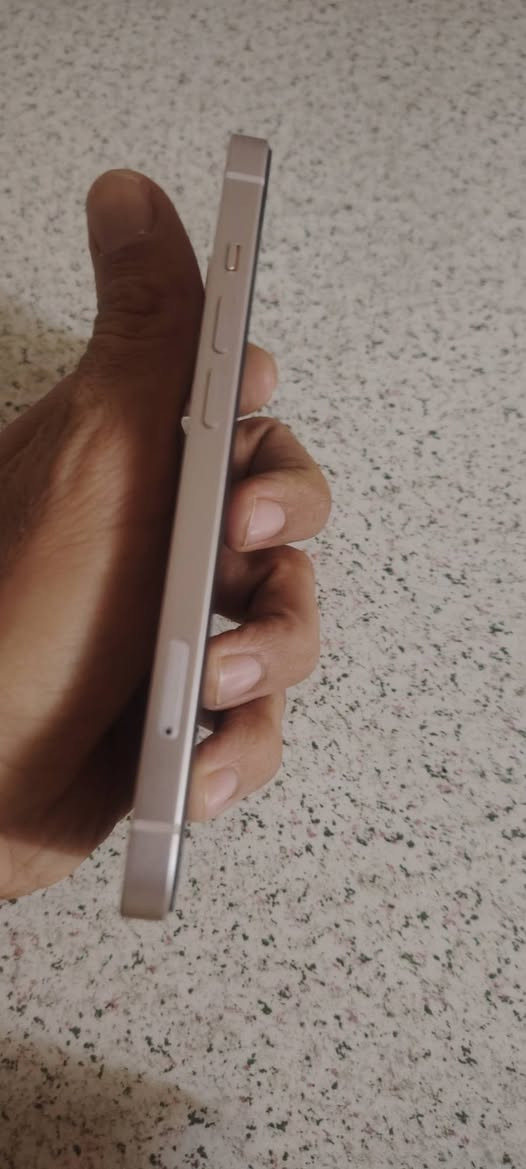 سلام عليكم ايفون 13 ذاكره 128 شريحه عطلت بيه فقط جهاز كله شغال اصلي شرق اوسط ملحقات فقط كارتون نموذج. m سعره 300بيه مجال قليل حك جيتك عنوان بصره زبير متواجد وتساب ***********
