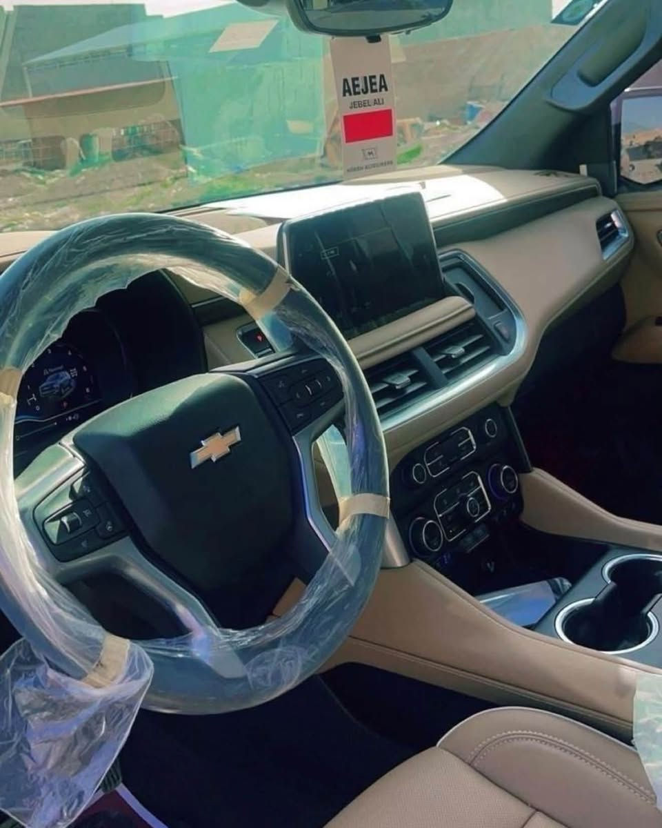 الوحش للبيع

نص مكتوب في الصور:
- iQ CARS