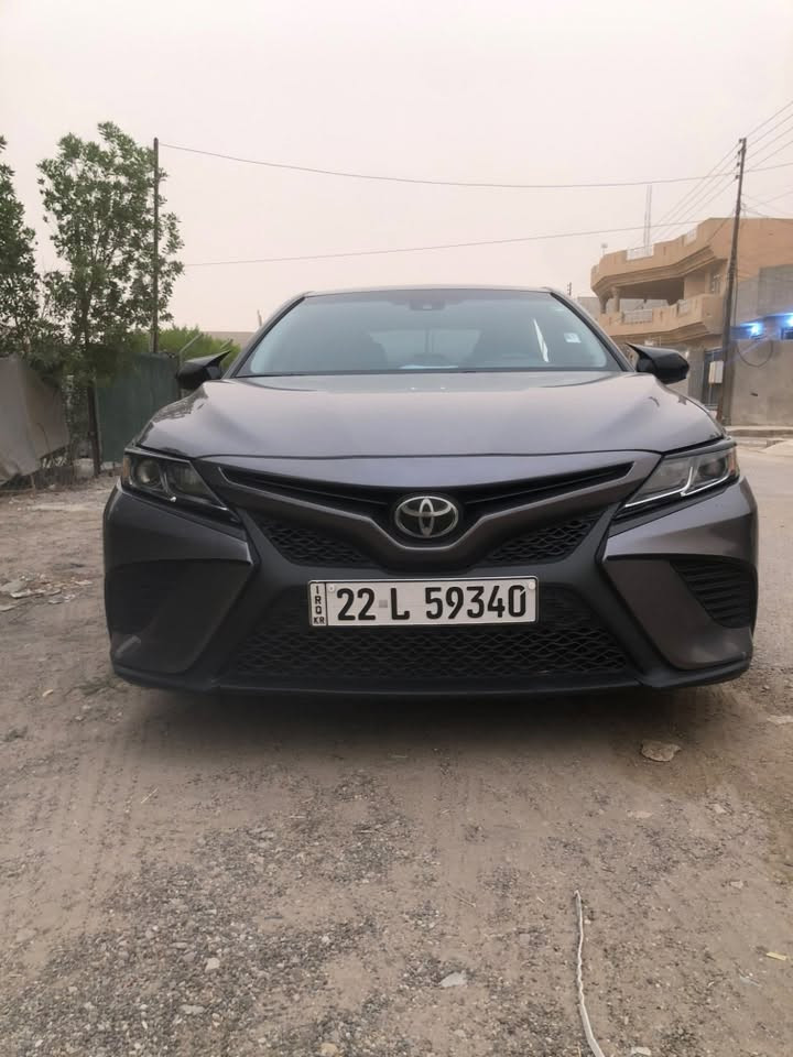 السلام عليكم
من رخصة الادمن 
‏Toyota Camry SE Plus 2018 
مرقم أربيل تحويل مباشر
محرك  2500 
4 سلندر
اللون نفطي
المواصفات/// 
فول بس مو بصمة تشغيل
سلايد روف 
ويل كروف
داخل جلد رصاصي
كشن كهربائي
تحذير مغادرة المسار
تحذير من الاصطدام الامامي
رادار أمامي 
توقف ذاتي
تحديد مسار
مثبت سرعه
نقاط عمياء
تحكم ستيرن كامل
تبريد ثلج
شفتات بالستيرن
كاميرا خلفيه
شاشه كبيره 
مرايه تعتيم ذاتي
لايتات امامي زنون بلادي
ارباكات بركة
وبعد هواي مواصفات بيهة 
السياره جاهزه اي نقص مابيها
السيارة كلين تايتل 
وارد امريكي 
للاستفسار ومعرفة السعر 
الاتصال على الرقم 
***********
السعر المطلوب 185
