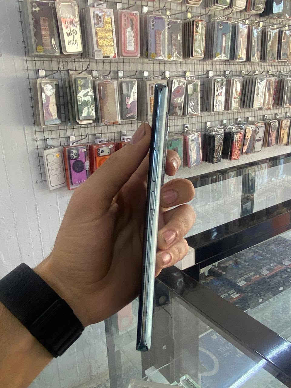 هونر x9c ذاكره 256 مبدل شاشه اصليه فقط كله شغال السعر 250 مكاني بغداد جسر ديالئ القديم شراي راسلني ***********
