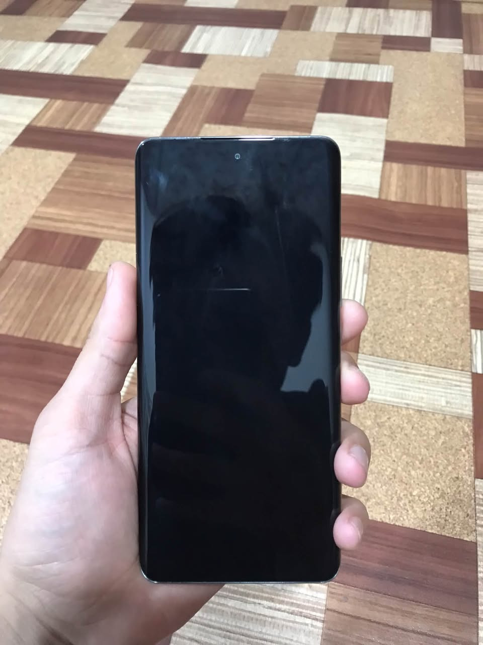 جهاز هونر x9b 5G جديد استخدام شخصي ذاكرة ٢٥٦ والعشوائية ١٢ مكفول من الشخط السعر ٣٥٠ الف الشراي يتصل *********** العنوان بصره حي الحسين شارع ٦٠
