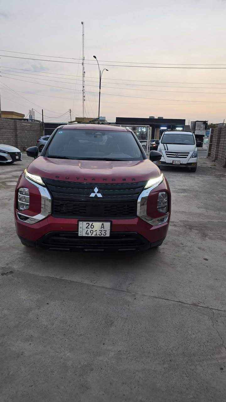 بسم الله الرحمن الرحيم 
ميتسوبيشي اوتلاندر 2024
Mitsubishi Outlander Es 2.5 2024
تشغيل بصمه 
دخول ذكي 
حساسات امامية وخلفية و5 كامرات محيطية
صور الضرر ورقم الشاصي بالمنشور
السيارة مرقمة شهداء صلاح الدين 
العنوان الشرقاط اجميلة 
للاستفسار اتصال واتساب 
***********
***********
السعر افحص السياره  وخابرني
