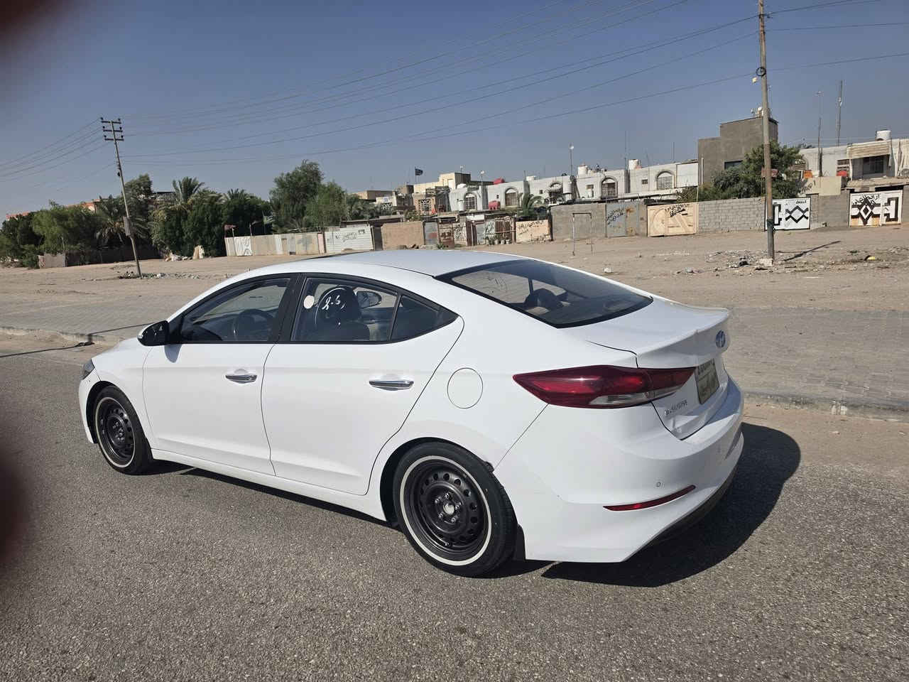 السلام عليكم النترا خليجي موديل 2018سوبر فول السياره مكفوله من الضربه والصبغ مكينه2000 رقم اربيل شرط التحويل والوكاله السعر 135وبيها مجال العنوان النجف الاشرف غير متواجد ع نت اتصل فقط ***********
