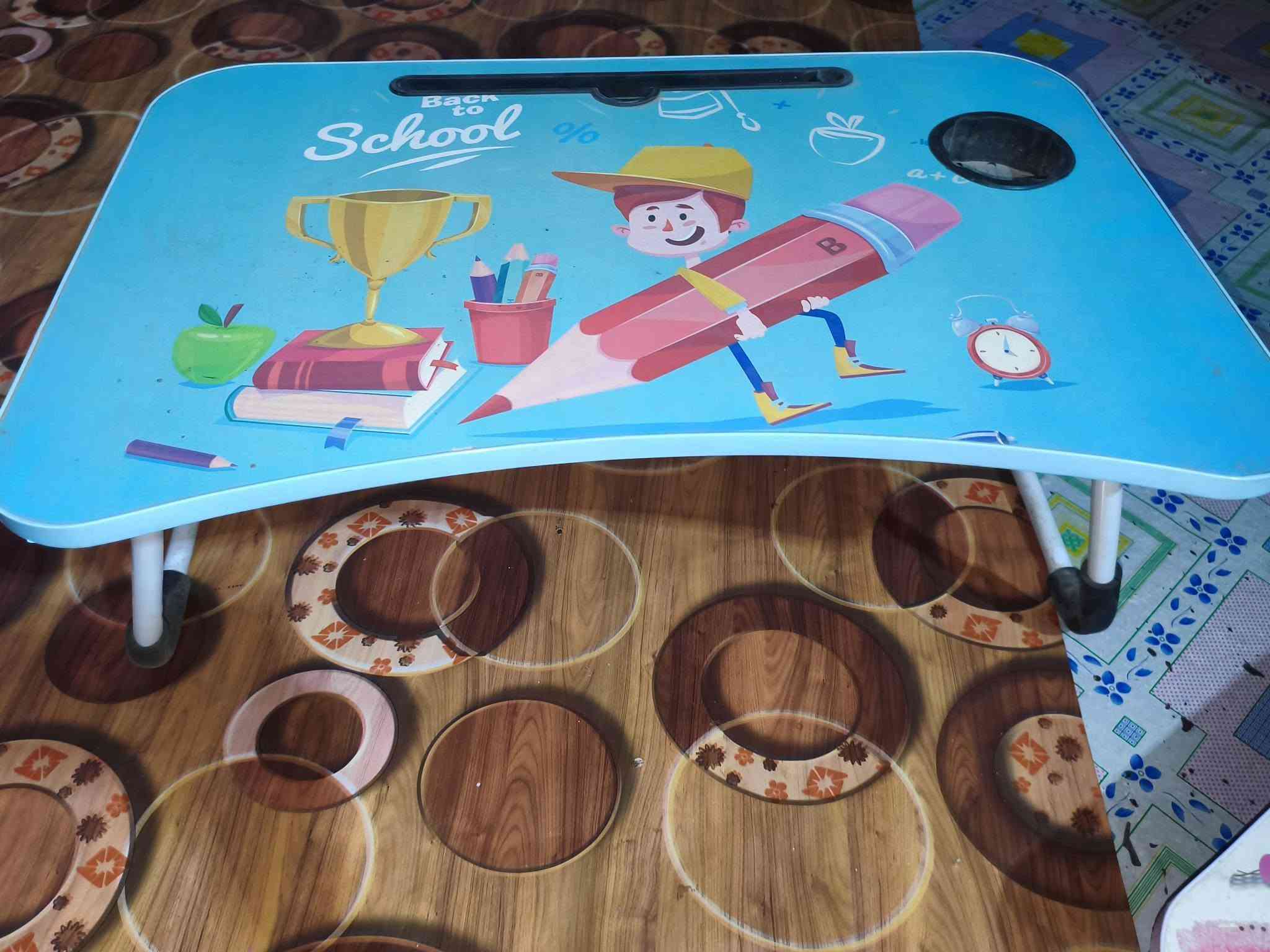 جربايه حديد نفرين+كنتور حديد +مميز امرايه +رحله الأطفال كتابه +صبوره صغيرة+طباخ + ميزان حجم كبير وزن +مكينه خياطه +تنور خبز 
الاتصال ***********
