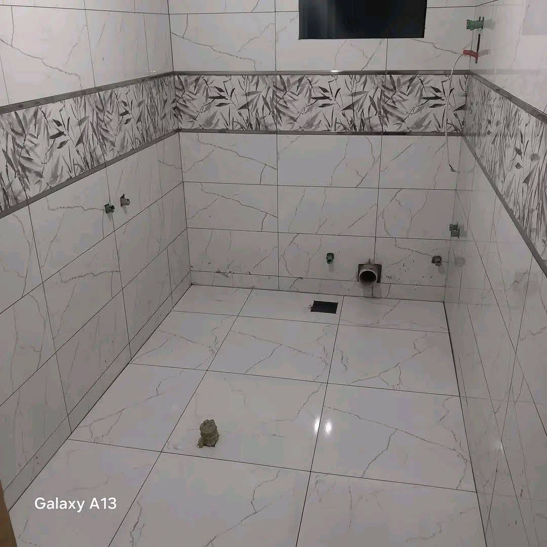 خلفه سيراميك جدران ارضيات الواح بايات بورسلين كاشي ترميم بغداد شغل والتزام *********** بي وتساب
