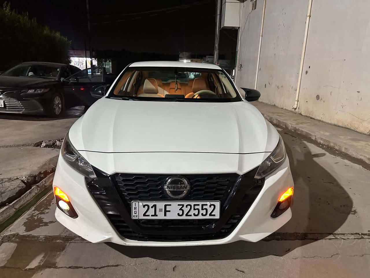 للبيع التيما ابيض داخل ابيض
السعر  130  وبي مجال 
‭***********
موديل 2019 
بصمة ابواب
بصمة تشغيل
بصمة صندوك
كاميرة خلفيه 
تثبيت سرعه 
شاشه لمس 
شاشه جبيرة
رادار 360 درجة 
كاميرا خلفي 
تايرات جديد 
ماشيه 80 ميل 
كير مكينه بشرط 
سيارة جاملغين كدام بدون دواخل بدون ايرباك 
السياره جاهزه
رقم سنويه جديد تحويل ثاني يوم 
مكان السياره ديالى خانقين
