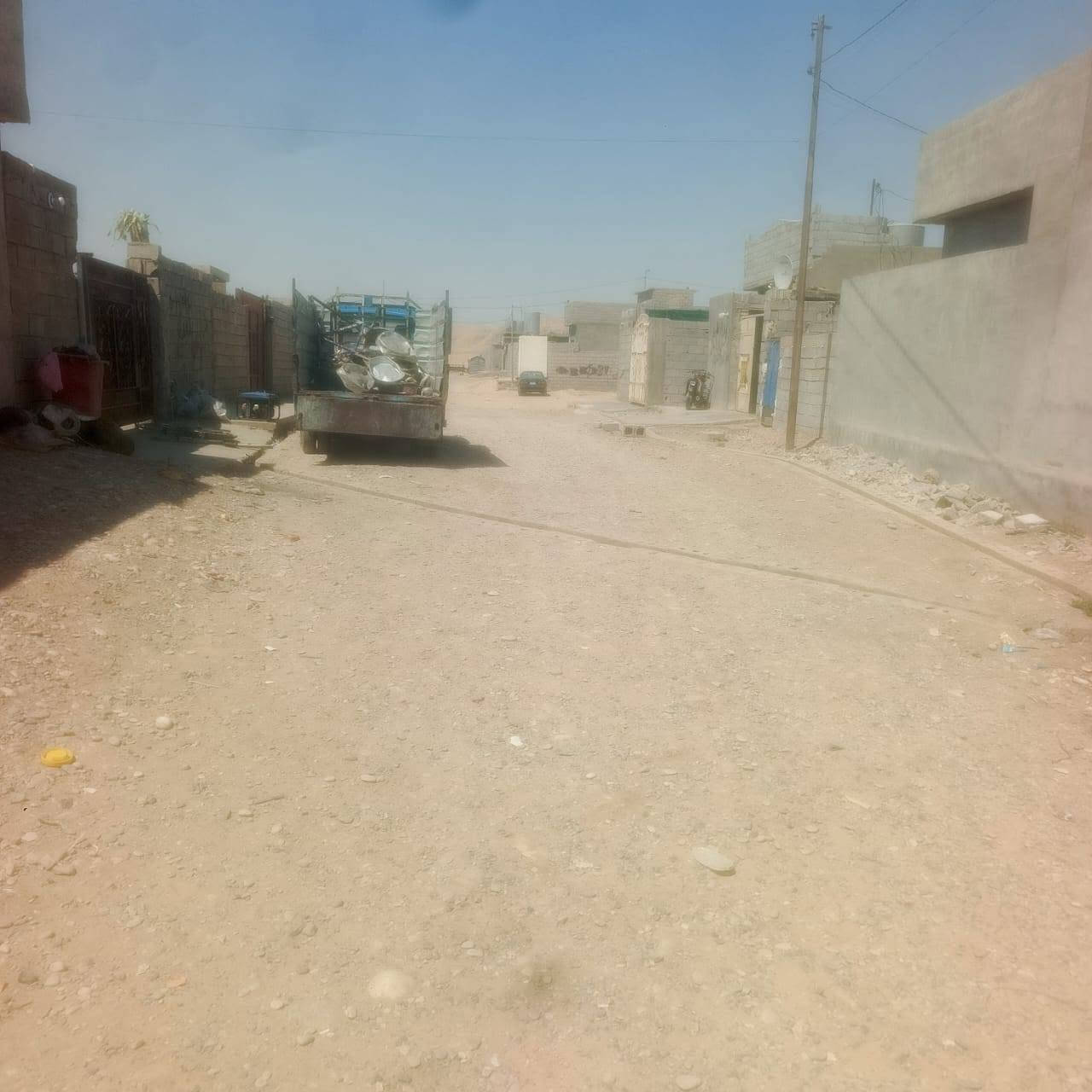 بيت 100متر مع القطعة زراعي بلمنطقة أفضلية طريق الجوبة قرب الملعب بلسعر المناسب ***********
