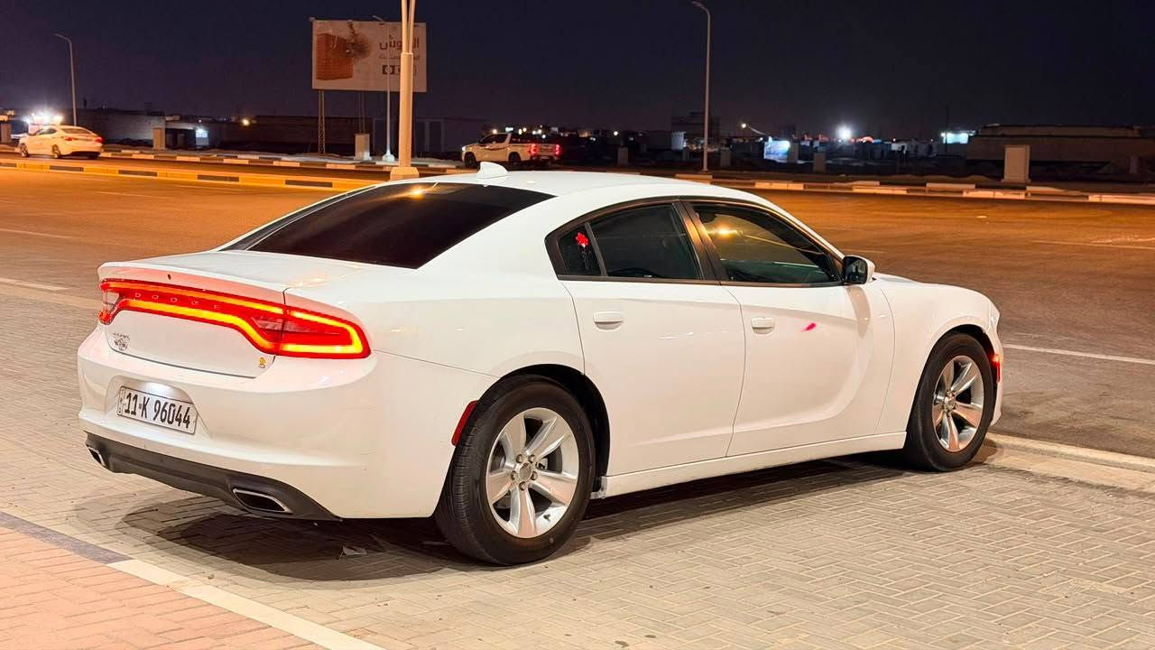 موديل 17@
كندي كفاله     sxt
سياره جديده مامشتغله خط   تخم تاير حداده فول   رقم بغداد بسمي انكليزي    سنويه  لل 21 
مكاني بصره قرنه     لسعر 215وبيهه مجال  للطيبين
***********

