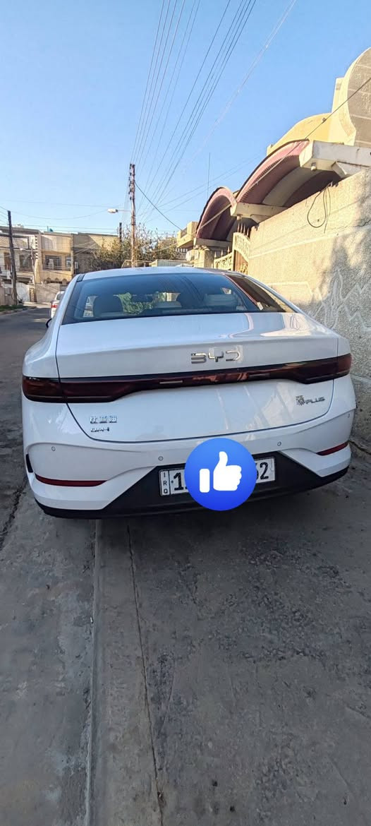يا الله
BYD QIN PLUS 2025 
تفاصيل موضحه بالصوره بيها ضربه بالدعاميه لاماني فقط دعاميه وشباك ومصلحه وشخط بالجاملغ لايسر وشخوط بسيطه 
ماشيه 14 الف مكينه و15 الف بطاريه 
السعر 18.250 
بغداد *********** تواصل واتس اب
